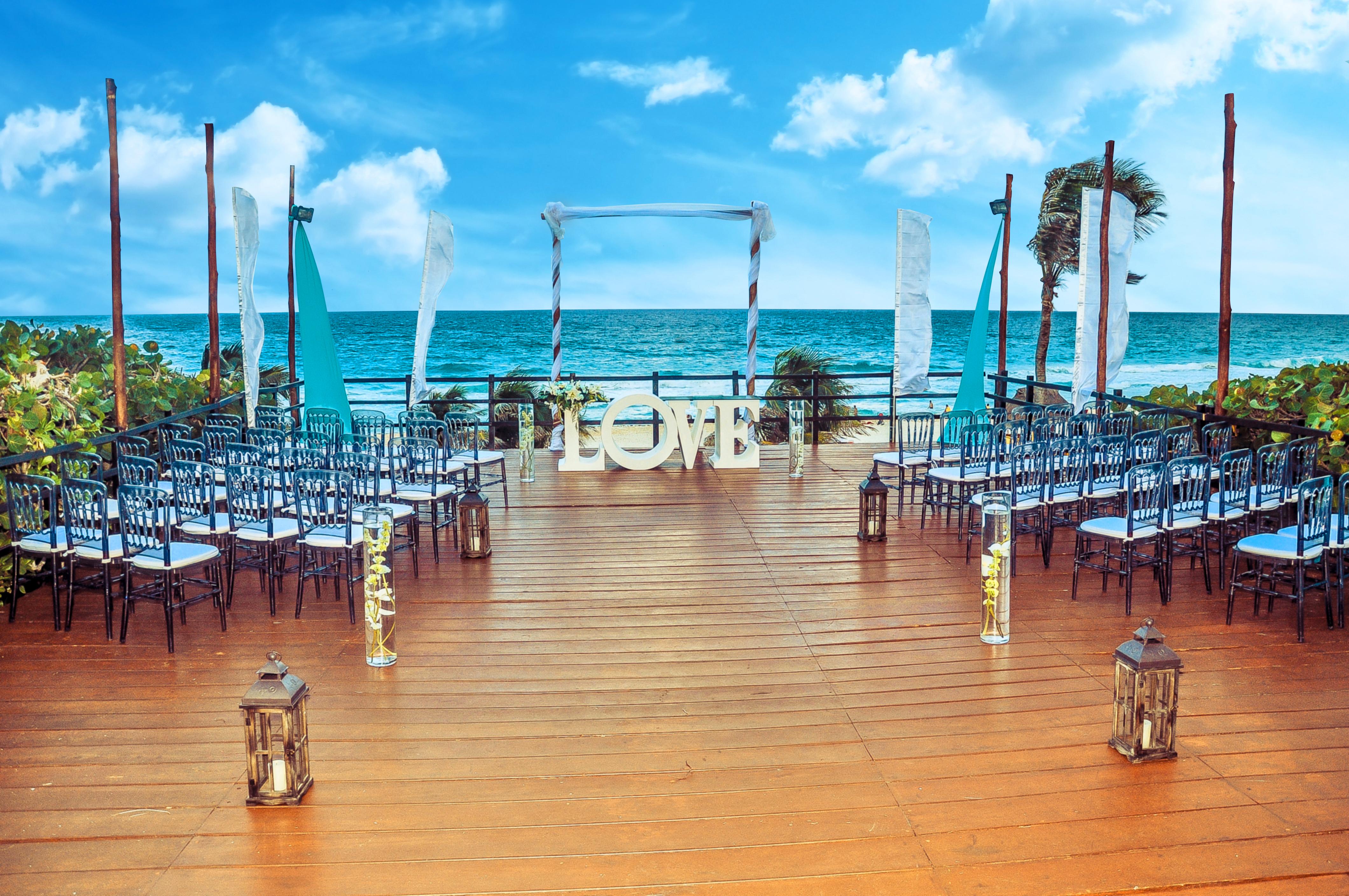 The Pyramid Cancun By Oasis Exteriör bild The Beachfront Chapel at The Westin Resort & Spa, Puerto Vallarta