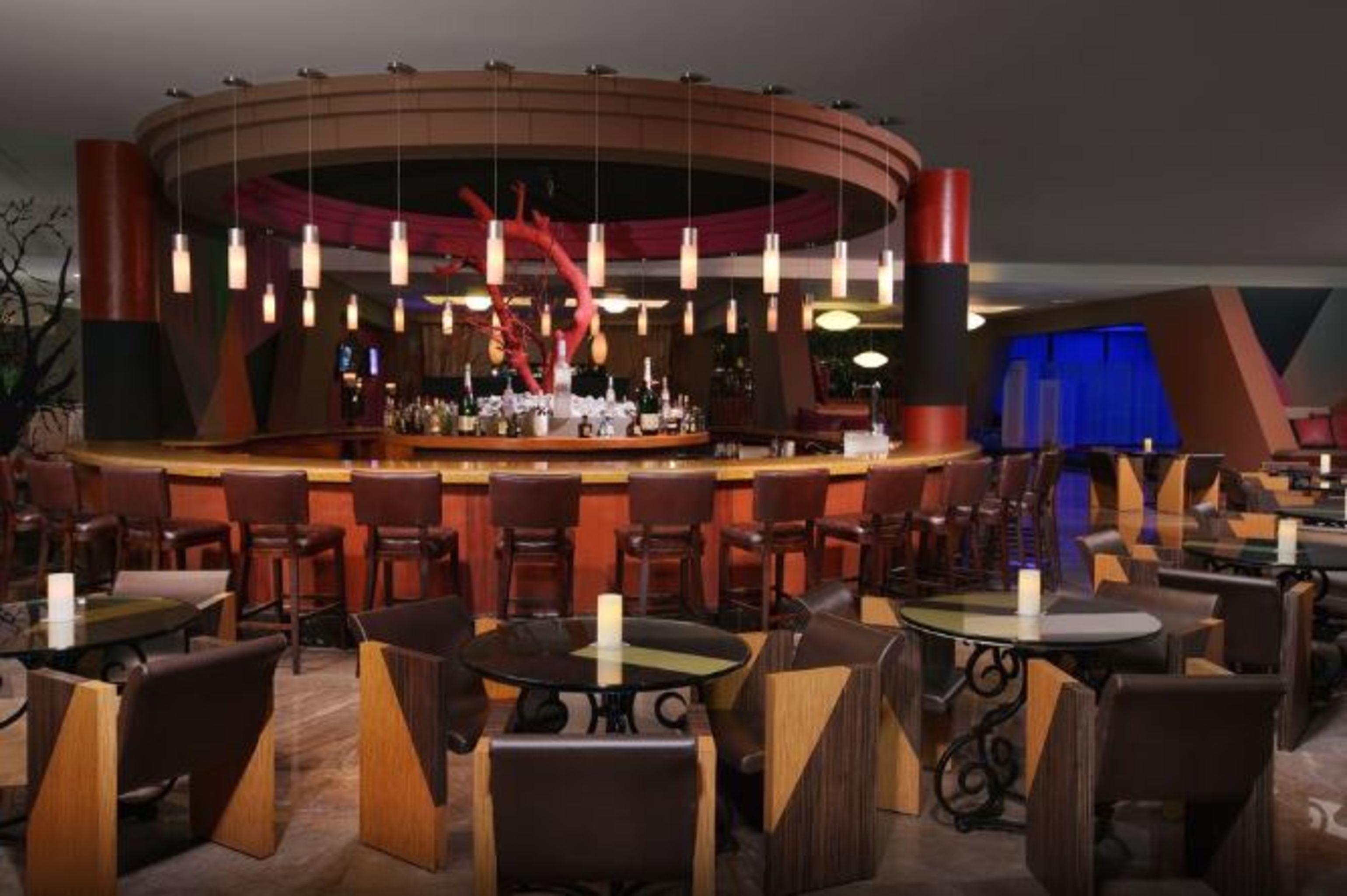 The Pyramid Cancun By Oasis Exteriör bild The bar at the Mirage