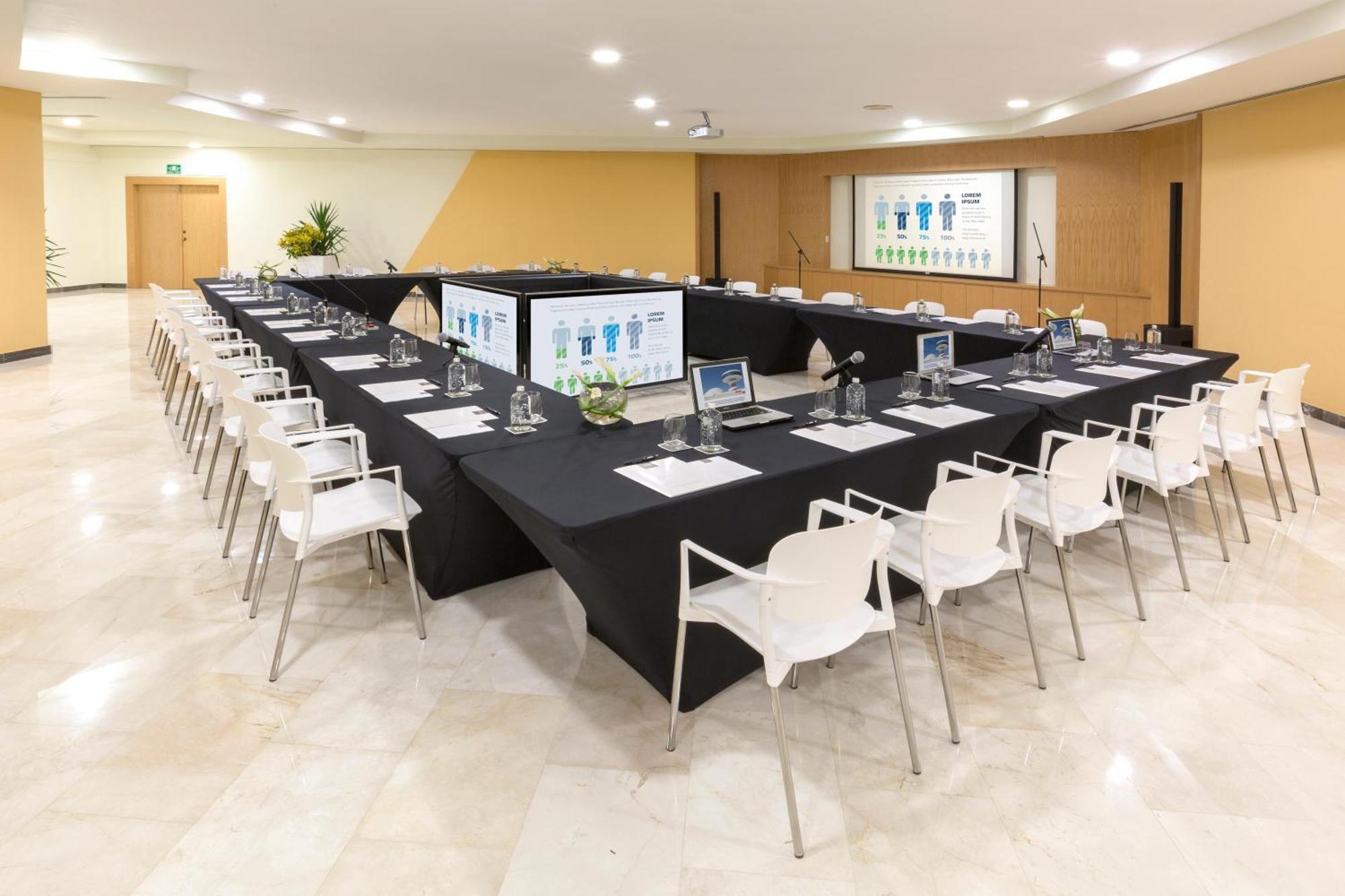 The Pyramid Cancun By Oasis Exteriör bild Meeting room