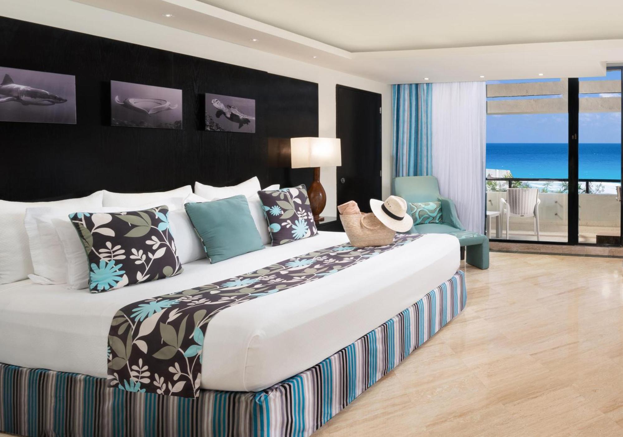 The Pyramid Cancun By Oasis Exteriör bild Junior Suite