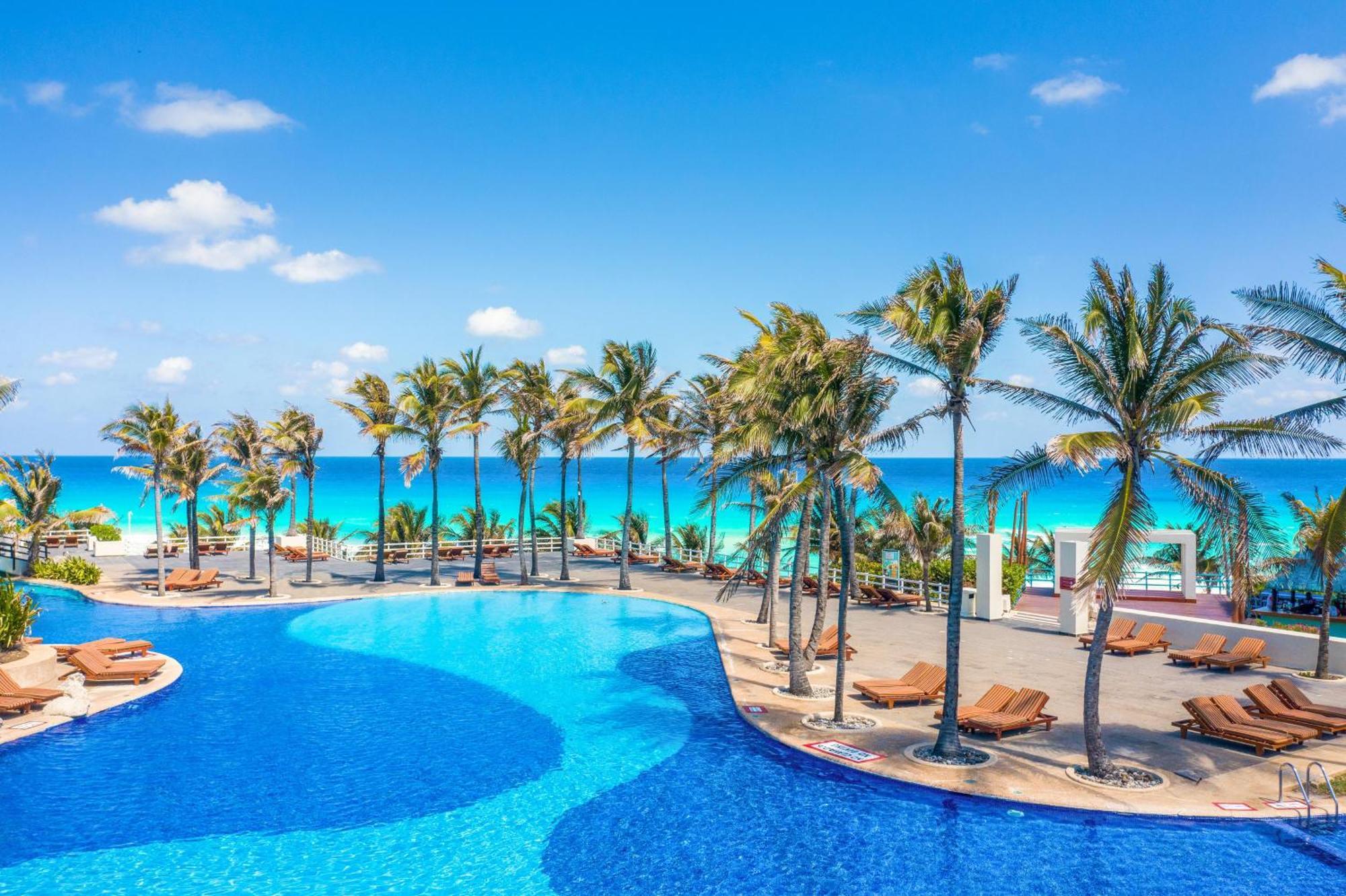 The Pyramid Cancun By Oasis Exteriör bild Cancún